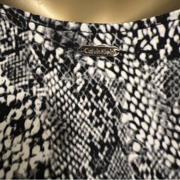 Black and White Snake Print Dress - Picture 5 of 6